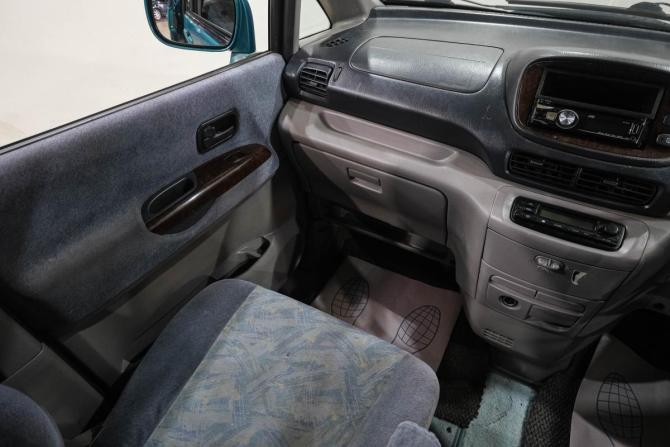 Nissan Serena II (C24) с пробегом 2000 года, цена 449 000 рублей, 620000 км, минивэн, Автокод Объявления
