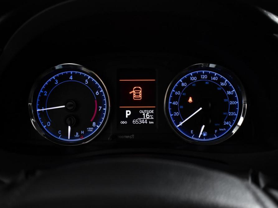 Toyota Corolla XI (E160 E170 E180) Рестайлинг 1 Санкт-Петербург  - изображение 18