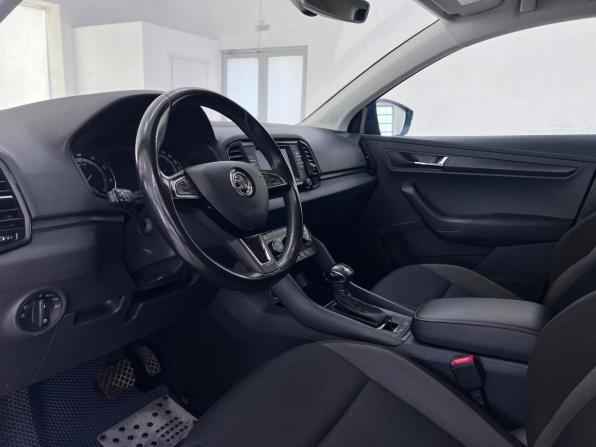 Skoda Karoq I с пробегом 2020 года, цена 1 990 000 рублей, 160121 км, внедорожник, Автокод Объявления