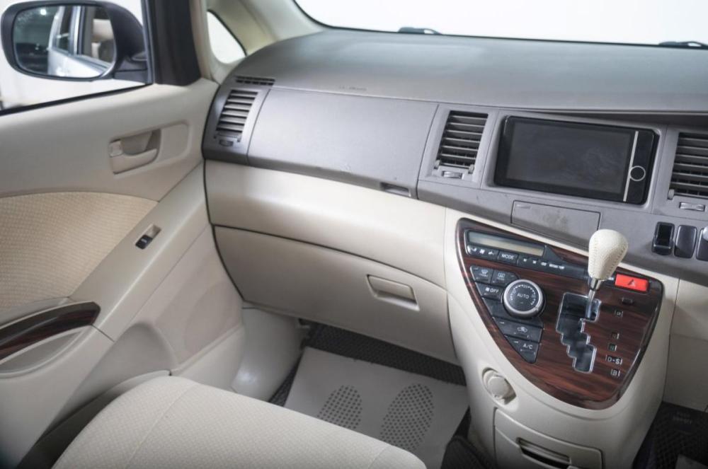 Toyota ISis I Рестайлинг Томск  - изображение 12