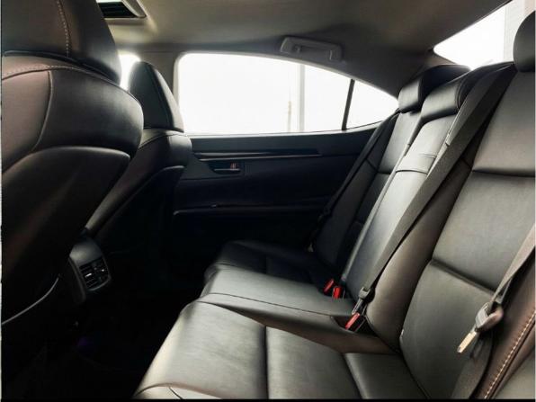 Lexus ES VI с пробегом 2013 года, цена 1 974 000 рублей, 164571 км, седан, Автокод Объявления