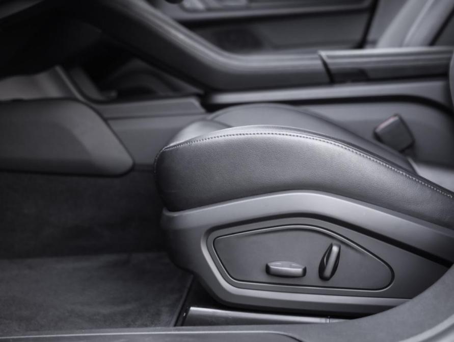 Porsche Taycan I Санкт-Петербург  - изображение 32