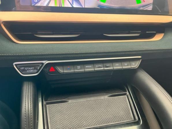 Geely Monjaro I с пробегом 2023 года, цена 2 851 000 рублей, 58298 км, внедорожник, Автокод Объявления
