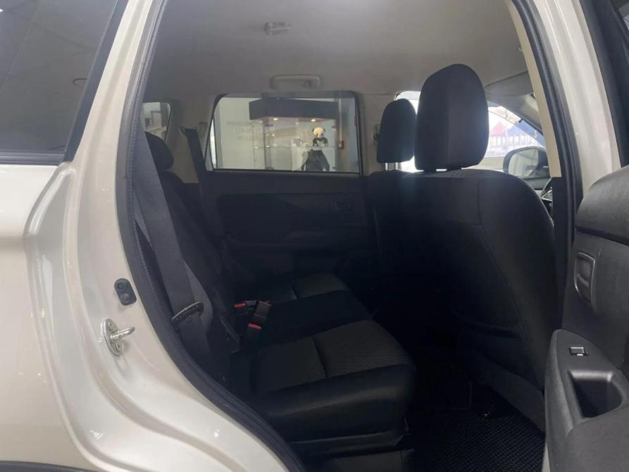 Mitsubishi Outlander III Рестайлинг 3 Красноярск  - изображение 5