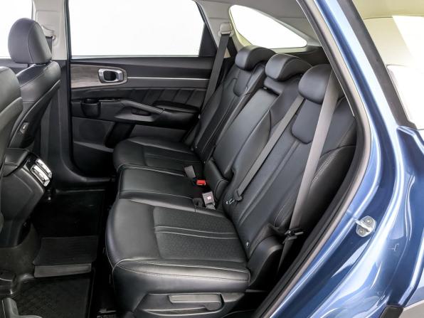 Kia Sorento IV с пробегом 2022 года, цена 3 795 000 рублей, 93137 км, внедорожник, Автокод Объявления
