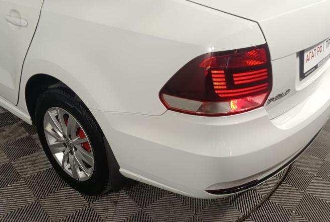 Volkswagen Polo V Рестайлинг с пробегом 2019 года, цена 990 000 рублей, 183912 км, седан, Автокод Объявления