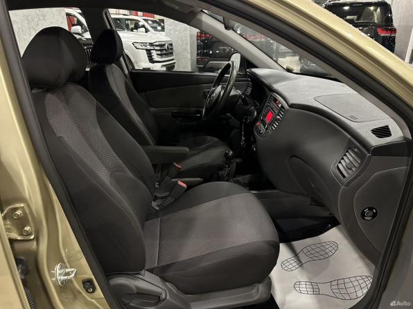 Kia Rio II Рестайлинг с пробегом 2010 года, цена 665 000 рублей, 127000 км, хэтчбек, Автокод Объявления