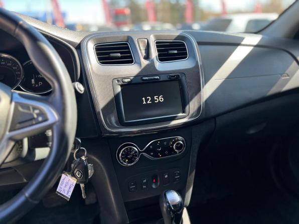 Renault Logan II Рестайлинг с пробегом 2019 года, цена 990 000 рублей, 115281 км, седан, Автокод Объявления