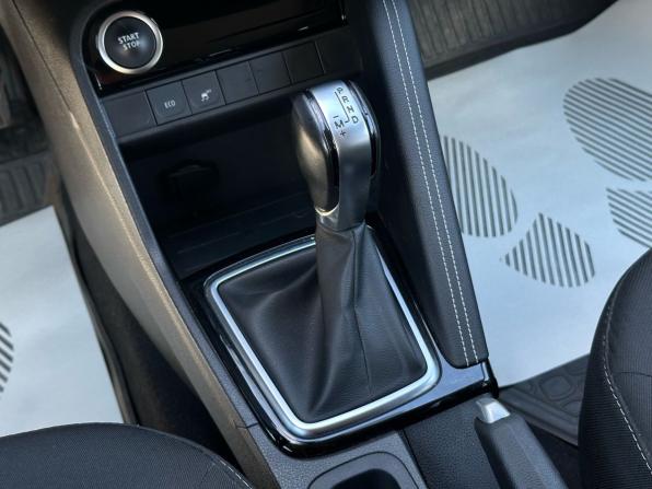 Renault Kaptur I Рестайлинг с пробегом 2021 года, цена 1 620 000 рублей, 77243 км, внедорожник, Автокод Объявления
