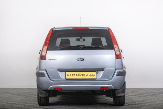 Ford Fusion I Рестайлинг с пробегом 2006 года, цена 489 000 рублей, 190000 км, хэтчбек, Автокод Объявления