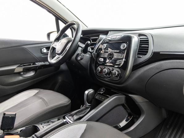 Renault Kaptur I Рестайлинг с пробегом 2021 года, цена 1 298 000 рублей, 47169 км, внедорожник, Автокод Объявления