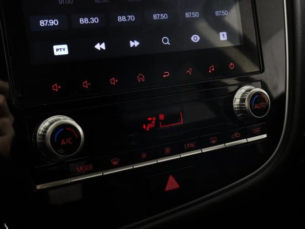 Mitsubishi Outlander III Рестайлинг 3 с пробегом 2021 года, цена 2 787 000 рублей, 82950 км, внедорожник, Автокод Объявления