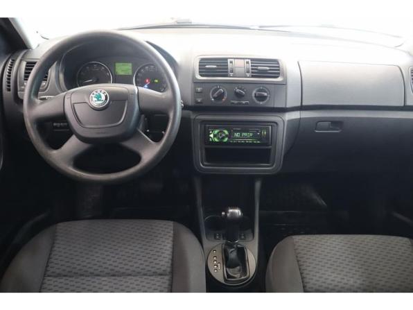 Skoda Fabia II Рестайлинг с пробегом 2012 года, цена 706 000 рублей, 209286 км, хэтчбек, Автокод Объявления