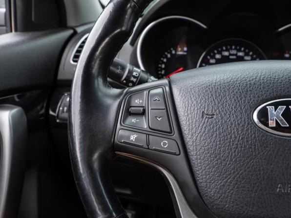 Kia Sorento II Рестайлинг с пробегом 2015 года, цена 2 080 000 рублей, 105370 км, внедорожник, Автокод Объявления