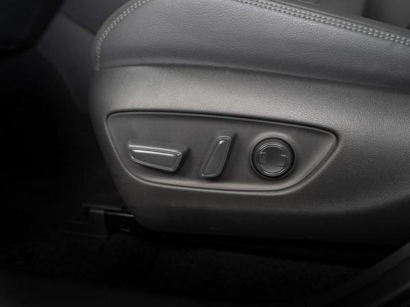 Toyota RAV4 V (XA50) с пробегом 2025 года, цена 4 200 000 рублей, 50 км, внедорожник, Автокод Объявления