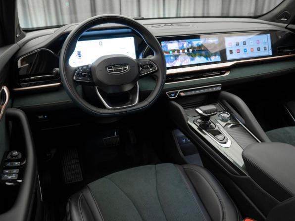 Geely Monjaro I с пробегом 2023 года, цена 3 380 000 рублей, 26107 км, внедорожник, Автокод Объявления