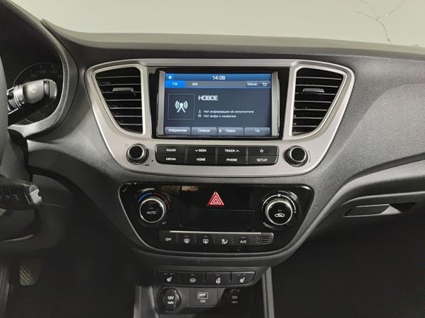Hyundai Solaris II с пробегом 2019 года, цена 1 280 000 рублей, 130000 км, седан, Автокод Объявления