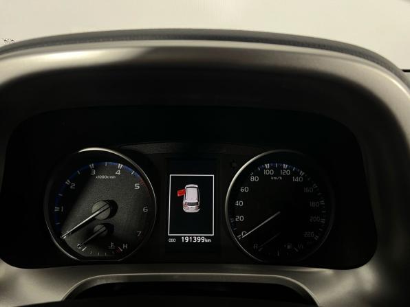 Toyota RAV4 IV (XA40) Рестайлинг с пробегом 2017 года, цена 2 299 000 рублей, 191000 км, внедорожник, Автокод Объявления
