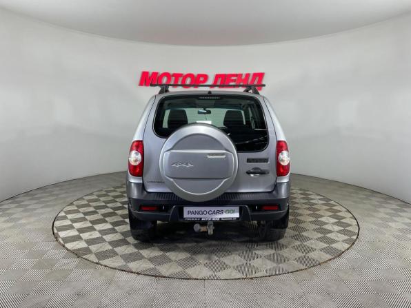 Chevrolet Niva I Рестайлинг с пробегом 2016 года, цена 644 000 рублей, 147502 км, внедорожник, Автокод Объявления