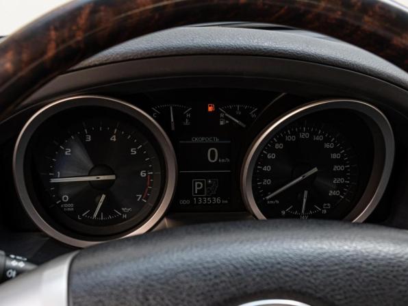 Toyota Land Cruiser 200 Series Рестайлинг 1 с пробегом 2012 года, цена 3 550 000 рублей, 133536 км, внедорожник, Автокод Объявления