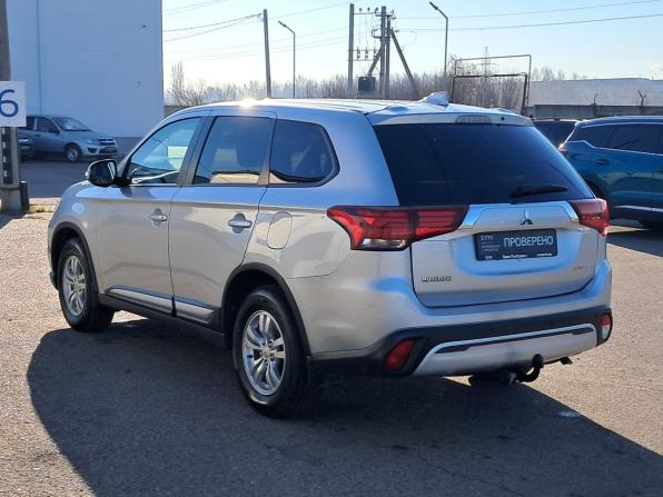 Mitsubishi Outlander III Рестайлинг 3 с пробегом 2018 года, цена 2 030 000 рублей, 130300 км, внедорожник, Автокод Объявления