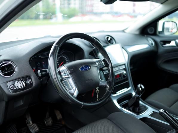 Ford Mondeo IV Рестайлинг с пробегом 2012 года, цена 699 000 рублей, 240114 км, седан, Автокод Объявления