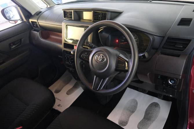 Toyota Roomy I с пробегом 2020 года, цена 1 099 000 рублей, 46666 км, микровэн, Автокод Объявления