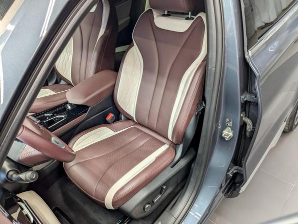 Geely Monjaro I с пробегом 2023 года, цена 2 840 000 рублей, 87630 км, внедорожник, Автокод Объявления