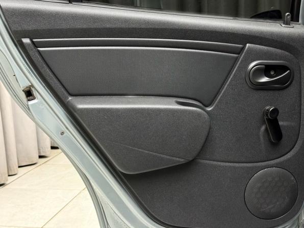 Renault Sandero I с пробегом 2010 года, цена 359 000 рублей, 183871 км, хэтчбек, Автокод Объявления