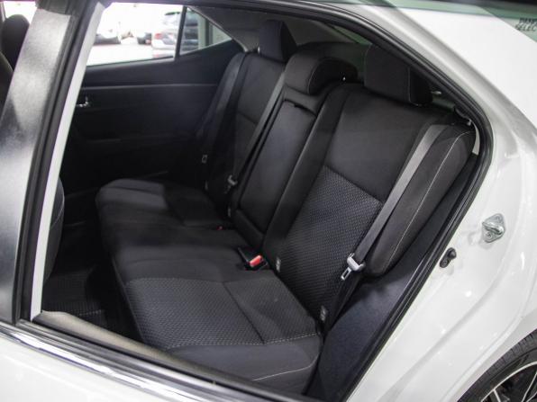 Toyota Corolla XI (E160 E170 E180) с пробегом 2013 года, цена 1 079 000 рублей, 178000 км, седан, Автокод Объявления