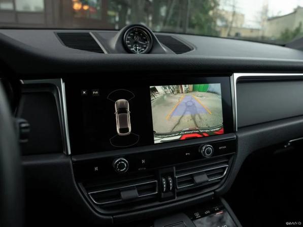 Porsche Macan I Рестайлинг 2 с пробегом 2023 года, цена 9 900 000 рублей, 17521 км, внедорожник, Автокод Объявления