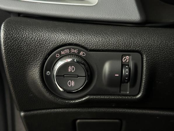 Opel Astra J Рестайлинг с пробегом 2014 года, цена 970 000 рублей, 129427 км, хэтчбек, Автокод Объявления