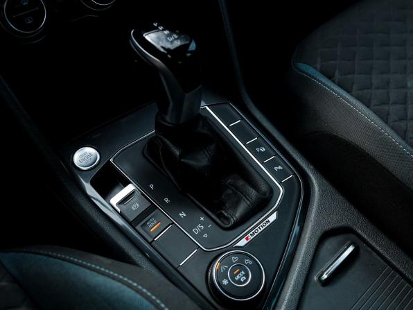 Volkswagen Tiguan II с пробегом 2019 года, цена 2 599 000 рублей, 111866 км, внедорожник, Автокод Объявления