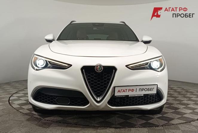 Alfa Romeo Stelvio I с пробегом 2017 года, цена 3 100 000 рублей, 90702 км, внедорожник, Автокод Объявления
