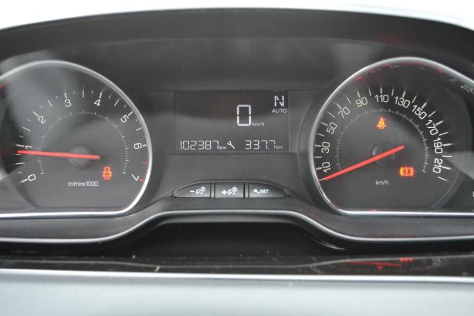 Peugeot 208 I с пробегом 2014 года, цена 630 000 рублей, 102384 км, хэтчбек, Автокод Объявления