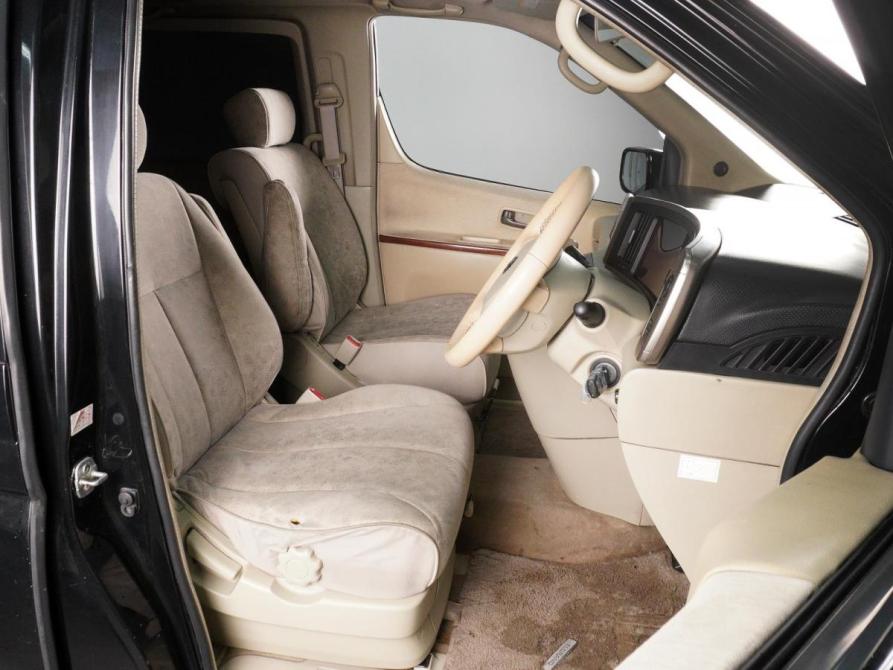 Nissan Elgrand II (E51) Минеральные Воды  - изображение 11
