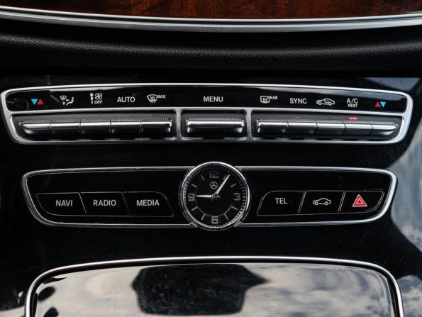 Mercedes-Benz E-Класс V (W213 S213 C238) с пробегом 2017 года, цена 3 570 000 рублей, 77294 км, седан, Автокод Объявления