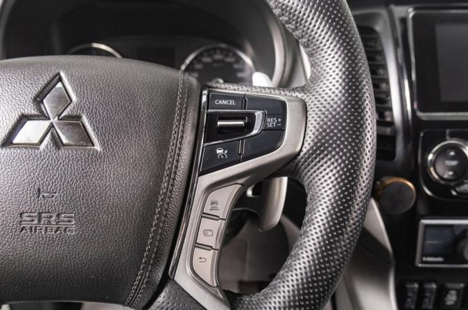 Mitsubishi Pajero Sport III с пробегом 2017 года, цена 3 699 000 рублей, 117000 км, внедорожник, Автокод Объявления