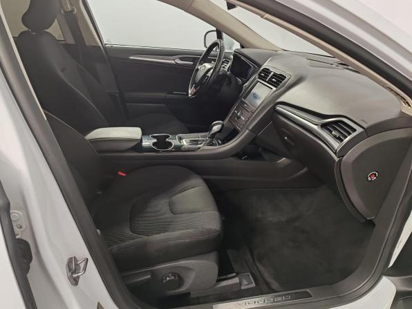 Ford Mondeo V с пробегом 2016 года, цена 1 150 000 рублей, 331236 км, седан, Автокод Объявления
