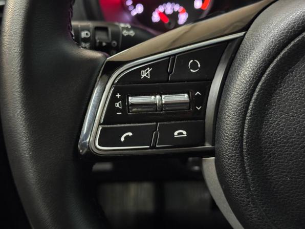 Kia Sportage IV Рестайлинг с пробегом 2019 года, цена 1 980 000 рублей, 83050 км, внедорожник, Автокод Объявления
