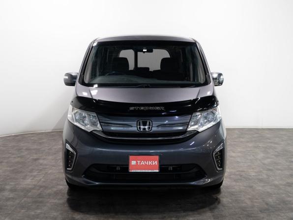 Honda Stepwgn V с пробегом 2017 года, цена 1 530 000 рублей, 205314 км, минивэн, Автокод Объявления