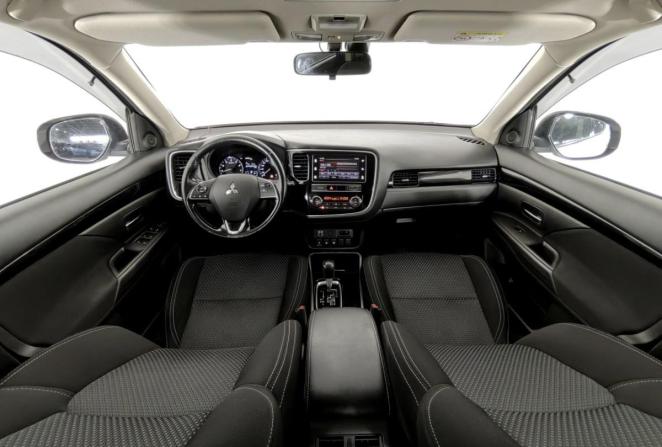 Mitsubishi Outlander III Рестайлинг 2 с пробегом 2018 года, цена 1 870 000 рублей, 235730 км, внедорожник, Автокод Объявления