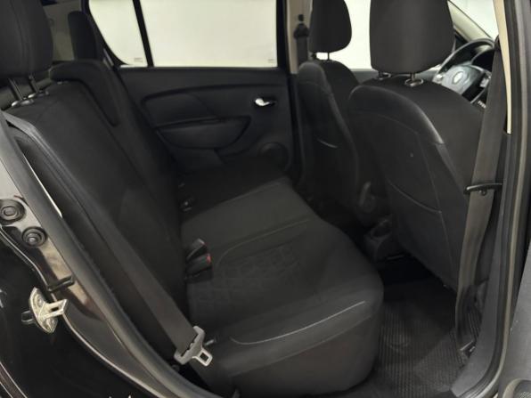 Renault Sandero II с пробегом 2016 года, цена 950 000 рублей, 115200 км, хэтчбек, Автокод Объявления