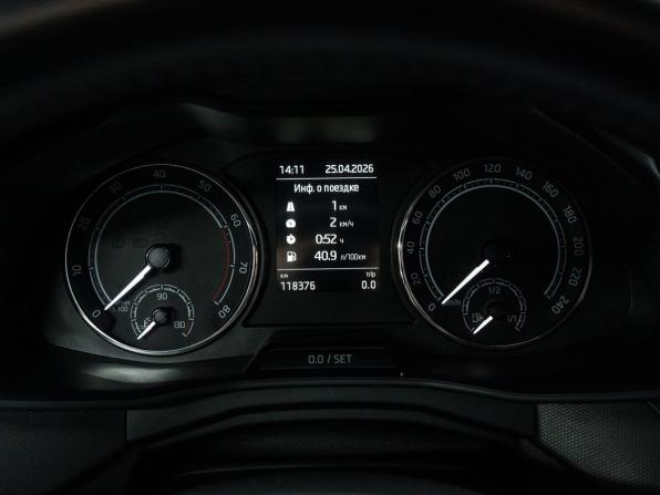 Skoda Rapid II с пробегом 2022 года, цена 1 440 000 рублей, 118340 км, лифтбек, Автокод Объявления