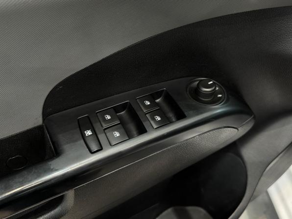 Chevrolet Aveo II с пробегом 2013 года, цена 699 000 рублей, 169234 км, хэтчбек, Автокод Объявления