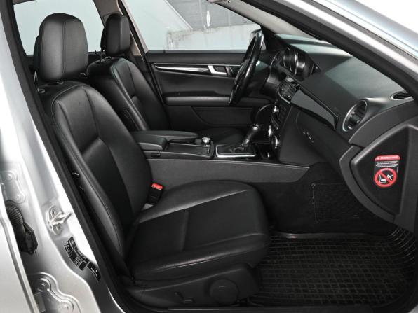 Mercedes-Benz C-Класс III (W204) Рестайлинг с пробегом 2013 года, цена 1 279 000 рублей, 238910 км, седан, Автокод Объявления