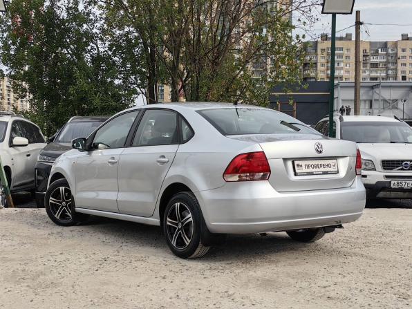 Volkswagen Polo V с пробегом 2013 года, цена 779 000 рублей, 122456 км, седан, Автокод Объявления