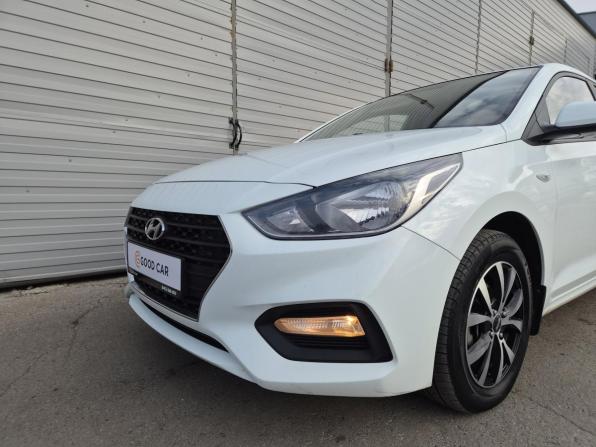 Hyundai Solaris II с пробегом 2019 года, цена 1 407 000 рублей, 137896 км, седан, Автокод Объявления