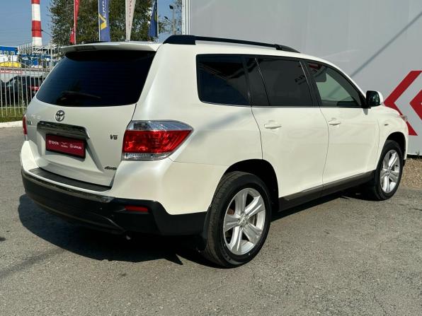 Toyota Highlander II (XU40) Рестайлинг с пробегом 2012 года, цена 2 030 000 рублей, 185001 км, внедорожник, Автокод Объявления