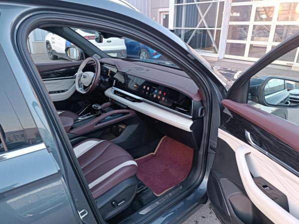 Geely Monjaro I с пробегом 2023 года, цена 2 979 000 рублей, 65392 км, внедорожник, Автокод Объявления